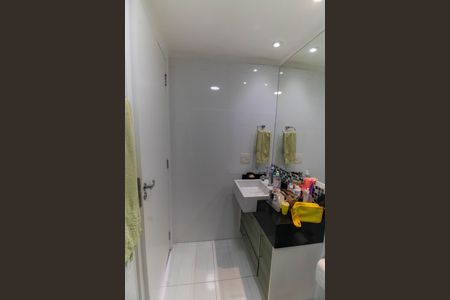 Apartamento à venda com 72m², 3 quartos e 1 vaga Apartamento à venda com 72m², 3 quartos e 1 vagaBanheiro da Suíte