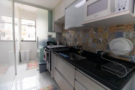Apartamento à venda com 72m², 3 quartos e 1 vaga Apartamento à venda com 72m², 3 quartos e 1 vagaCozinha e Área de Serviço