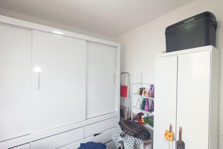 Quarto 2 de apartamento para alugar com 2 quartos, 50m² em Cosmos, Rio de Janeiro