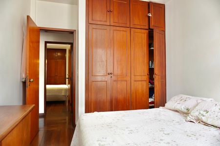 Apartamento à venda com 110m², 3 quartos e 1 vaga Apartamento à venda com 110m², 3 quartos e 1 vagaQuarto 2