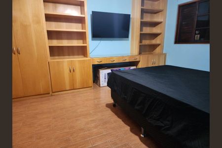 Casa à venda com 384m², 4 quartos e 7 vagas