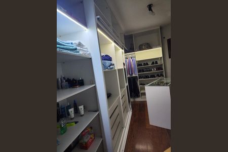 Casa à venda com 384m², 4 quartos e 7 vagas