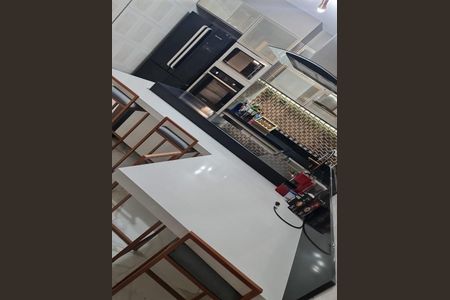 Casa à venda com 384m², 4 quartos e 7 vagas