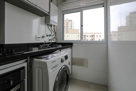 Área de Serviço de apartamento para alugar com 2 quartos, 47m² em Vila Mogilar, Mogi das Cruzes