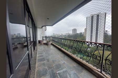 Apartamento para alugar com 3 quartos, 295m² em Santo Amaro, São Paulo