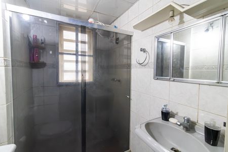 Banheiro de apartamento à venda com 3 quartos, 80m² em Centro Histórico, Porto Alegre