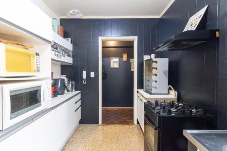 Cozinha de apartamento à venda com 3 quartos, 80m² em Centro Histórico, Porto Alegre