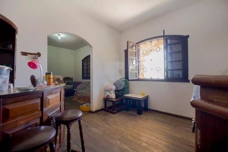 Casa à venda com 3 quartos, 472m² em Alvorada, Contagem