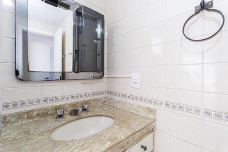 Apartamento para alugar com 97m², 3 quartos e 2 vagas Apartamento para alugar com 97m², 3 quartos e 2 vagasBanheiro da Suíte