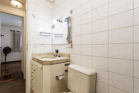 Apartamento para alugar com 97m², 3 quartos e 2 vagas Apartamento para alugar com 97m², 3 quartos e 2 vagasBanheiro Social