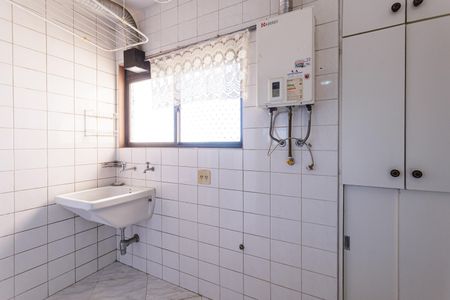 Área de Serviço de apartamento para alugar com 3 quartos, 97m² em Indianópolis, São Paulo