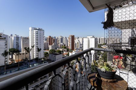 Varanda de apartamento para alugar com 3 quartos, 97m² em Indianópolis, São Paulo