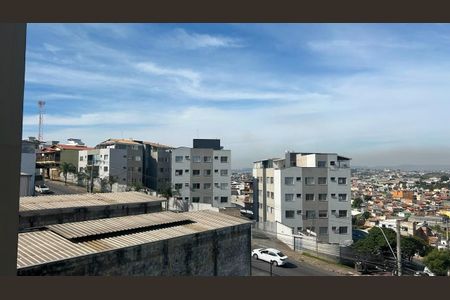 Apartamento à venda com 2 quartos, 55m² em Morro do Confisco, Contagem