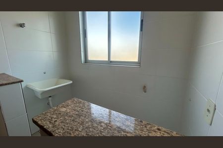 Apartamento à venda com 2 quartos, 55m² em Morro do Confisco, Contagem