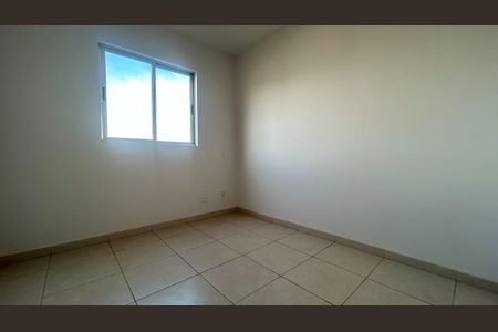 Apartamento à venda com 2 quartos, 55m² em Morro do Confisco, Contagem