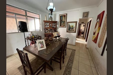 Casa à venda com 4 quartos, 250m² em Chácaras, Betim