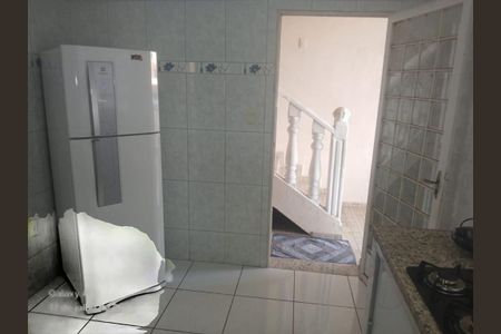 Casa à venda com 2 quartos, 360m² em Parque Maracana, Contagem