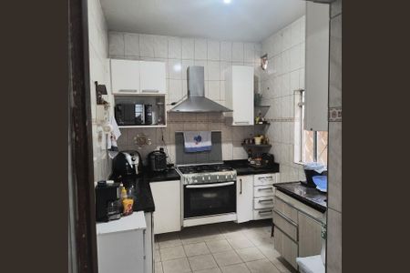 Casa à venda com 144m², 3 quartos e 4 vagas