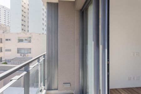 Studio para alugar com 35m², 1 quarto e sem vaga Studio para alugar com 35m², 1 quarto e sem vagaVaranda
