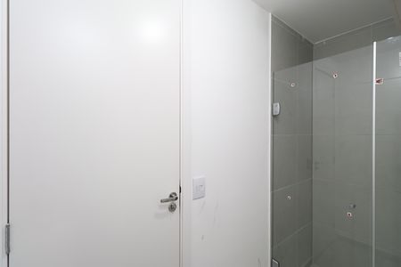 Banheiro  de apartamento para alugar com 1 quarto, 25m² em Barra Funda, São Paulo