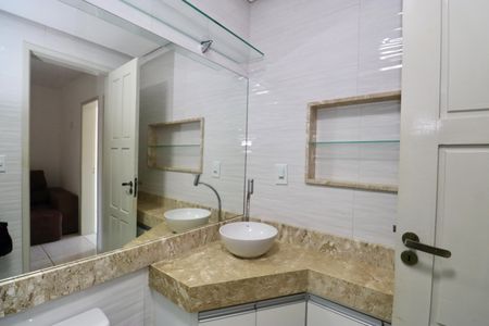 Casa de condomínio para alugar com 60m², 2 quartos e 1 vaga Casa de condomínio para alugar com 60m², 2 quartos e 1 vagaBanheiro