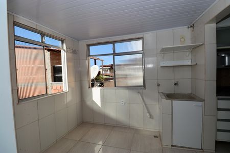 Área de Serviço de casa de condomínio para alugar com 2 quartos, 60m² em Cabula, Salvador