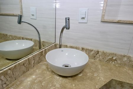 Banheiro de casa de condomínio para alugar com 2 quartos, 60m² em Cabula, Salvador