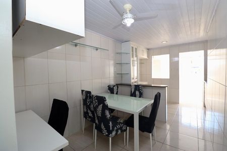 Casa de condomínio para alugar com 60m², 2 quartos e 1 vaga Casa de condomínio para alugar com 60m², 2 quartos e 1 vagaCozinha