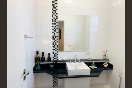 Casa à venda com 224m², 3 quartos e 5 vagas