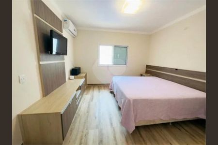 Casa à venda com 3 quartos, 224m² em Horto Santo Antonio, Jundiaí