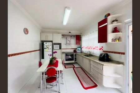 Casa à venda com 224m², 3 quartos e 5 vagas