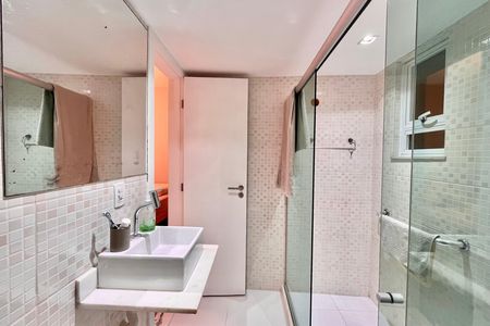 Apartamento à venda com 85m², 3 quartos e sem vaga Apartamento à venda com 85m², 3 quartos e sem vagaBanheiro da Suíte