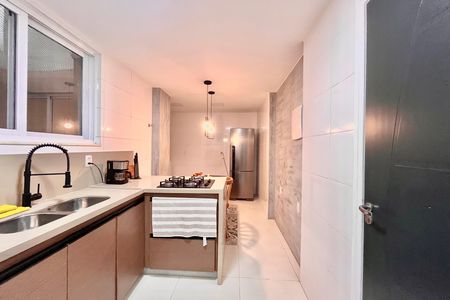 Apartamento à venda com 85m², 3 quartos e sem vaga Apartamento à venda com 85m², 3 quartos e sem vagaCozinha