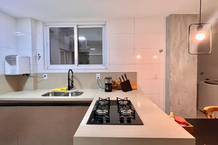 Cozinha  de apartamento à venda com 3 quartos, 100m² em Copacabana, Rio de Janeiro