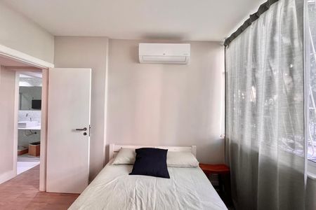 Quarto 2 de apartamento à venda com 3 quartos, 100m² em Copacabana, Rio de Janeiro
