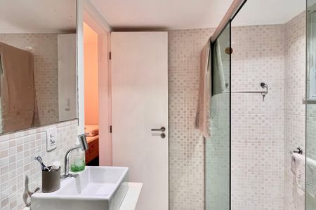 Apartamento à venda com 85m², 3 quartos e sem vaga Apartamento à venda com 85m², 3 quartos e sem vagaBanheiro da Suíte