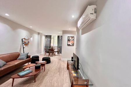 Apartamento à venda com 85m², 3 quartos e sem vaga Apartamento à venda com 85m², 3 quartos e sem vagaSala