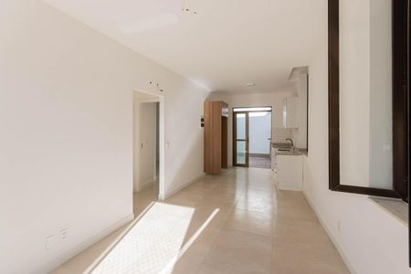 Casa para alugar com 80m², 2 quartos e sem vagaSala