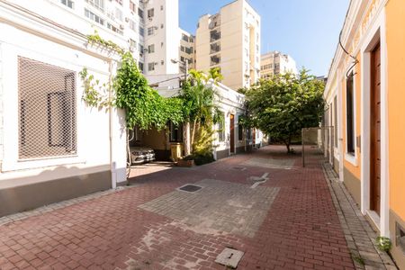 Casa para alugar com 80m², 2 quartos e sem vagaÁrea comum