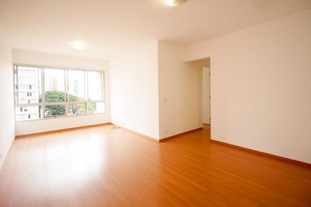 Apartamento para alugar com 83m², 3 quartos e 1 vaga