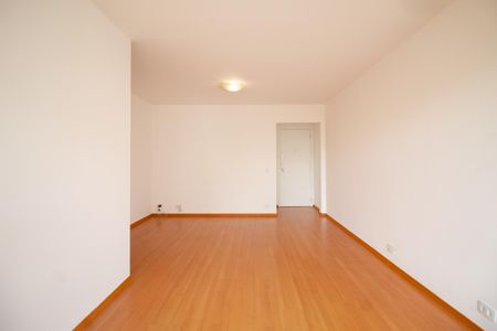 Apartamento para alugar com 83m², 3 quartos e 1 vaga