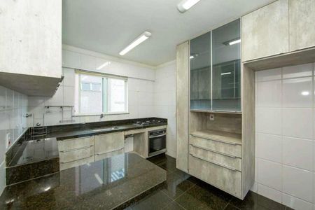 Apartamento à venda com 4 quartos, 140m² em Buritis, Belo Horizonte
