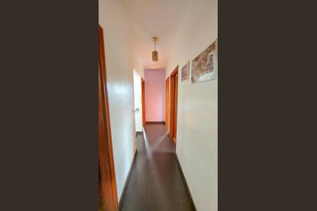 Casa à venda com 210m², 4 quartos e 6 vagas