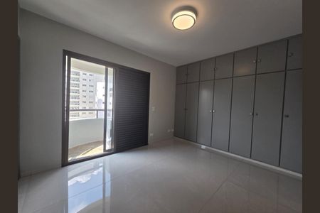 Apartamento para alugar com 4 quartos, 275m² em Vila Nova Conceição, São Paulo