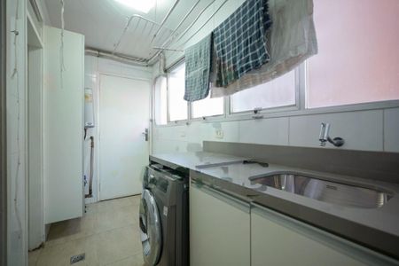 Apartamento à venda com 2 quartos, 122m² em Itaim Bibi, São Paulo