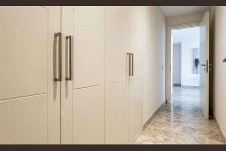 Apartamento à venda com 210m², 3 quartos e 1 vaga