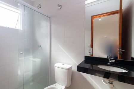 Casa de condomínio à venda com 90m², 2 quartos e 1 vaga Casa de condomínio à venda com 90m², 2 quartos e 1 vagaBanheiro da Suíte 1