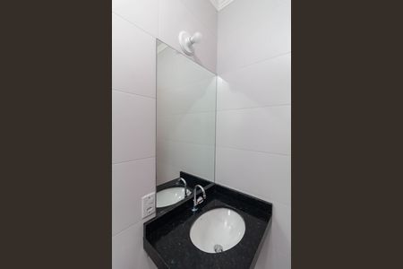 Casa de condomínio à venda com 90m², 2 quartos e 1 vaga Casa de condomínio à venda com 90m², 2 quartos e 1 vagaBanheiro da Suíte 2