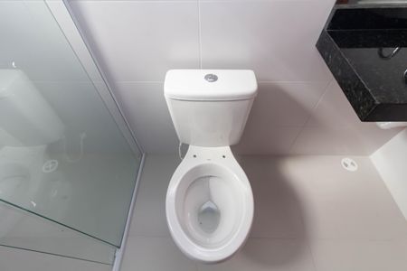 Casa de condomínio à venda com 90m², 2 quartos e 1 vaga Casa de condomínio à venda com 90m², 2 quartos e 1 vagaBanheiro da Suíte 1