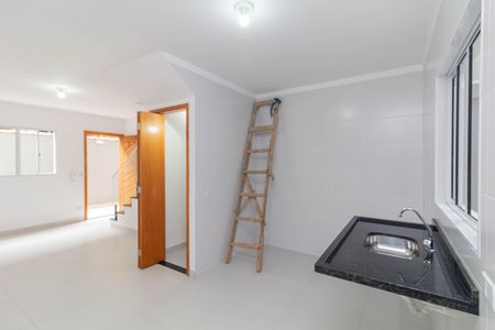 Cozinha de casa de condomínio para alugar com 2 quartos, 90m² em Cidade Líder, São Paulo